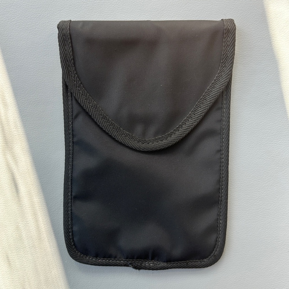 🎞️ Anti X-Ray Camera Film Pouch X-Ray Blocking Airports Security Luggage Black 📸